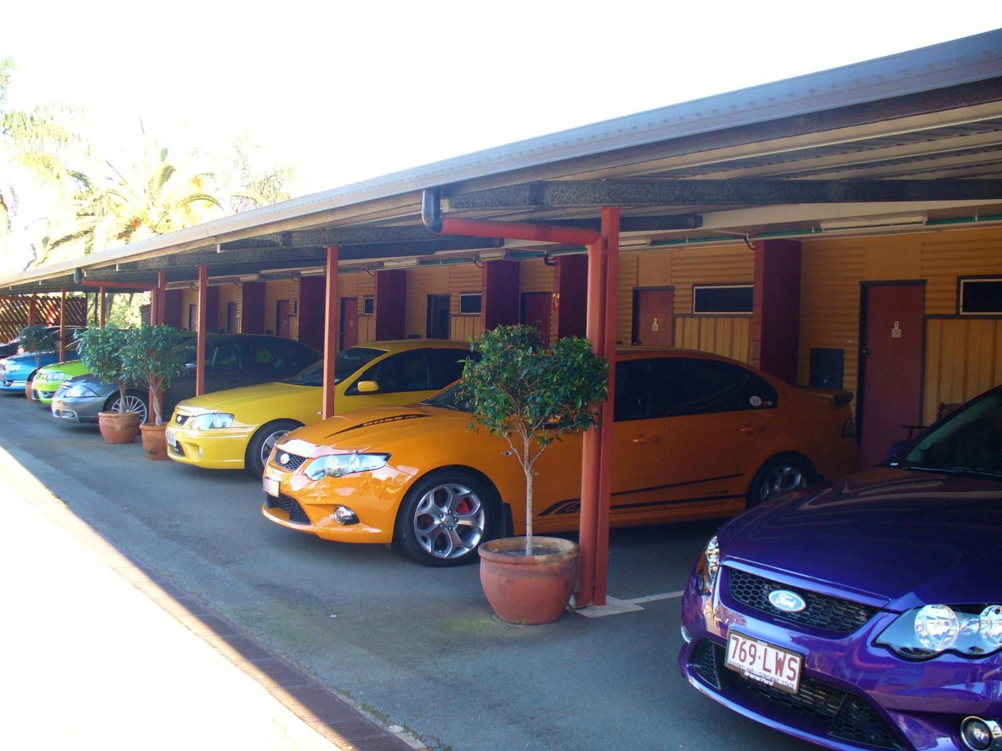 Motel Oasis Kingaroy Esterno foto