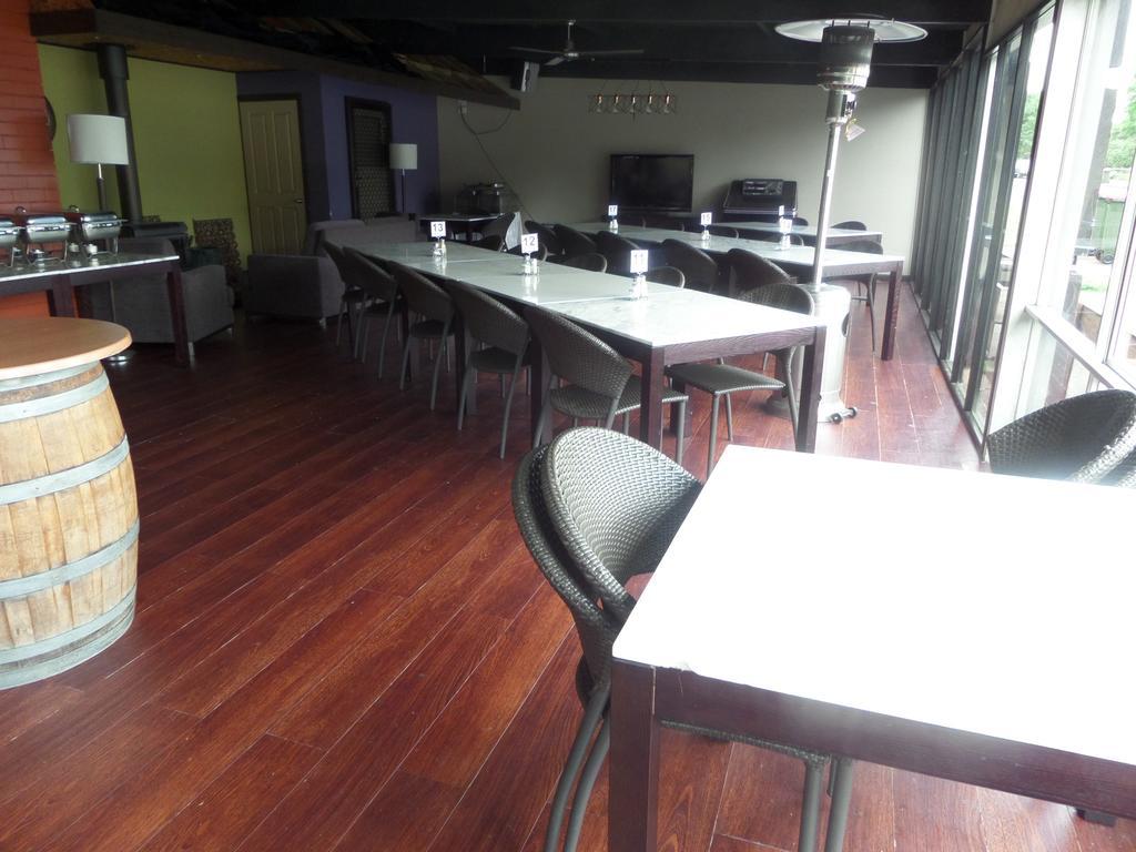 Motel Oasis Kingaroy Esterno foto