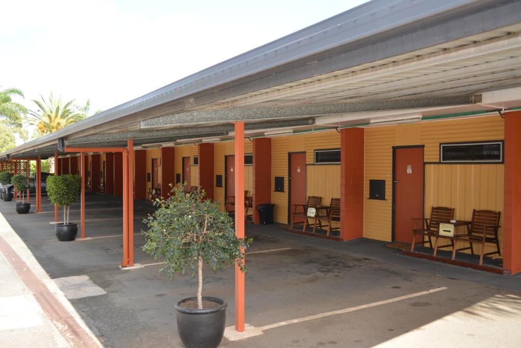 Motel Oasis Kingaroy Esterno foto