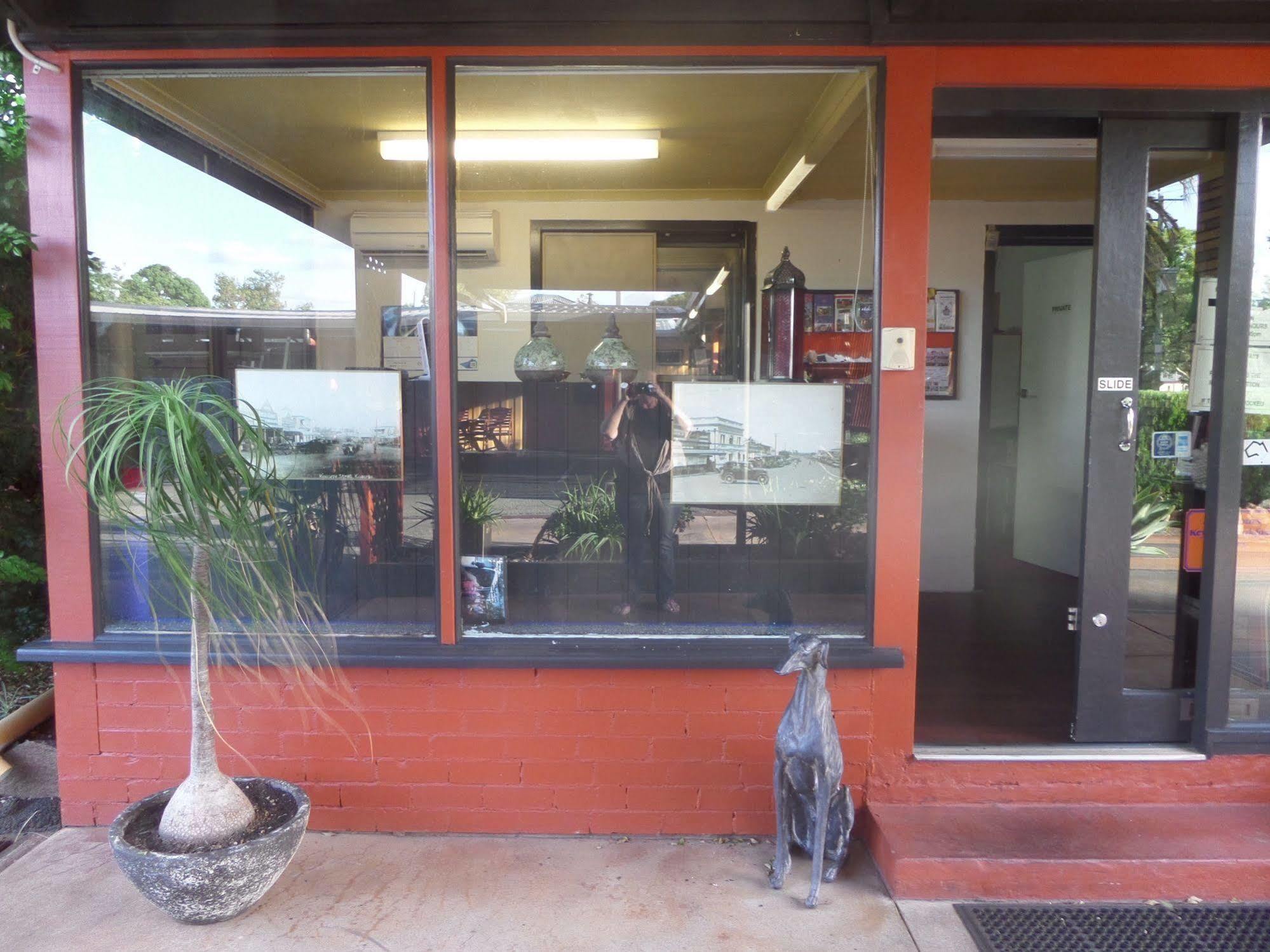 Motel Oasis Kingaroy Esterno foto