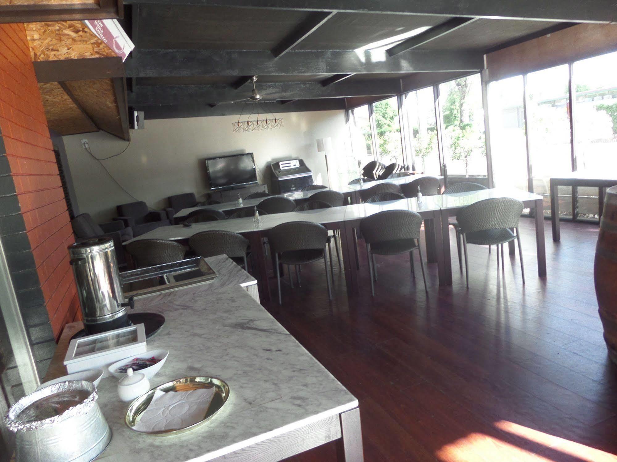 Motel Oasis Kingaroy Esterno foto