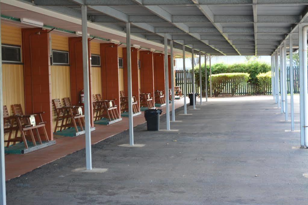 Motel Oasis Kingaroy Esterno foto